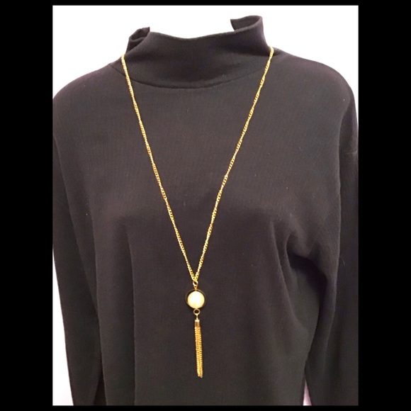 32” Adjustable Pearl Gold Necklace - Picture 4 of 6